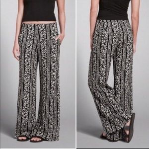 2FOR$30 Abercrombie & Fitch Floral Wide Pant